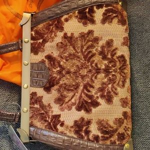 Nwt Sharif  lg satchel